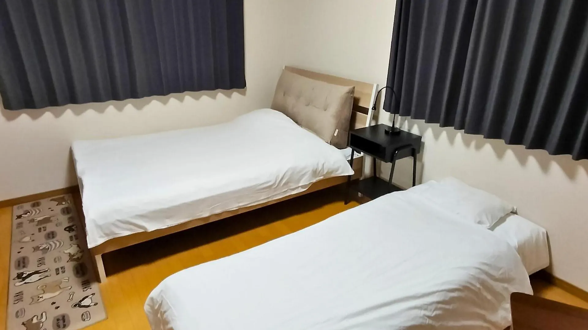 Minami-Aoyama-1St Apartment Tokyo 0*,  Japan
